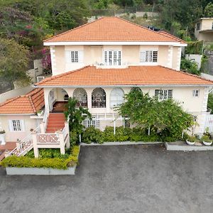 Jasmine Inn